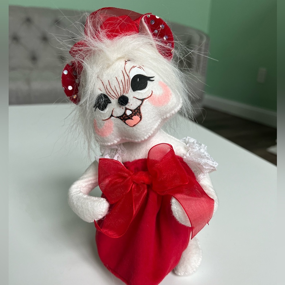 Annalee Doll